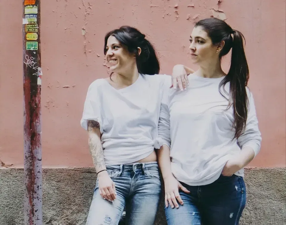 Tamara y Leticia, fundadoras de Tatualia Chueca